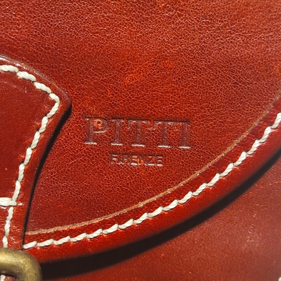 Pitti Firenze cross body red bag - Picture 4 of 17